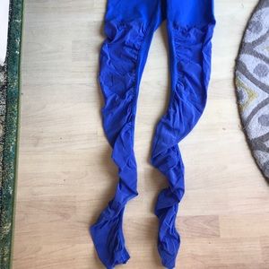 Alo Yoga Idol Leggings- blue XS